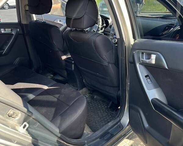 Киа Черато, объемом двигателя 1.59 л и пробегом 115 тыс. км за 8193 $, фото 23 на Automoto.ua