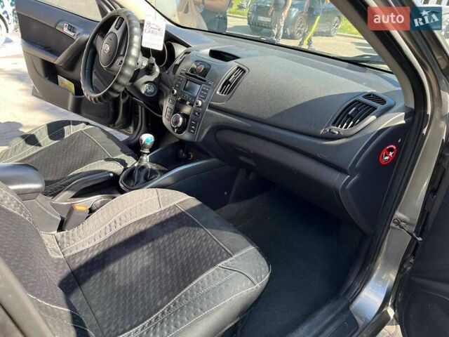 Киа Черато, объемом двигателя 1.59 л и пробегом 115 тыс. км за 8193 $, фото 24 на Automoto.ua