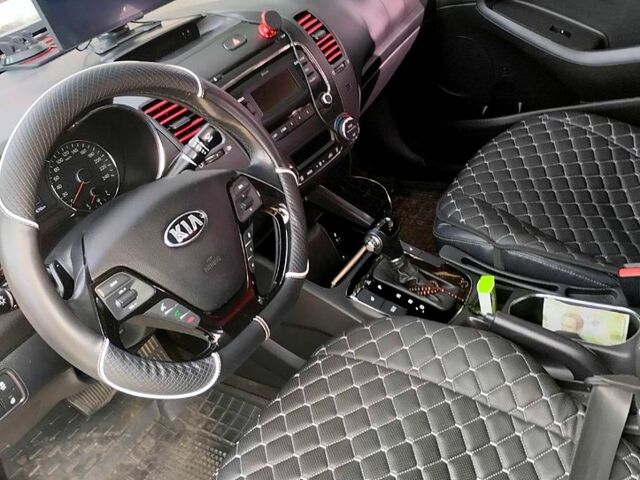 Киа Черато, объемом двигателя 1.6 л и пробегом 128 тыс. км за 13000 $, фото 4 на Automoto.ua