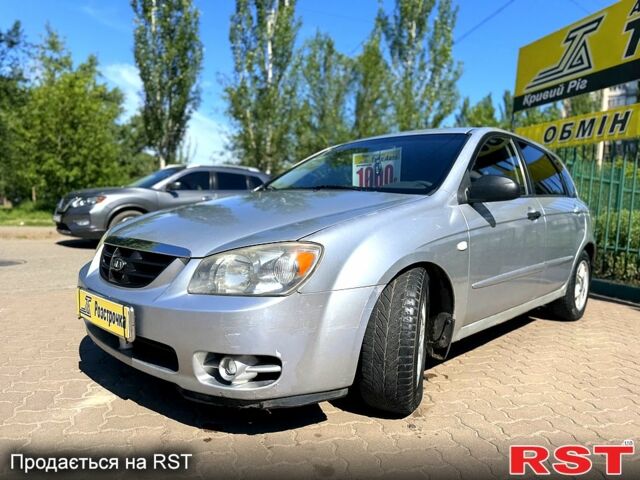 Сірий Кіа Черато, об'ємом двигуна 2 л та пробігом 295 тис. км за 3500 $, фото 1 на Automoto.ua