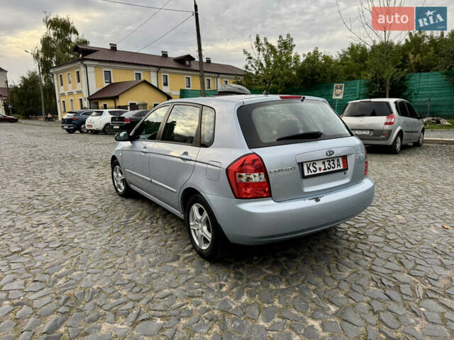 Серый Киа Черато, объемом двигателя 1.6 л и пробегом 133 тыс. км за 4900 $, фото 6 на Automoto.ua