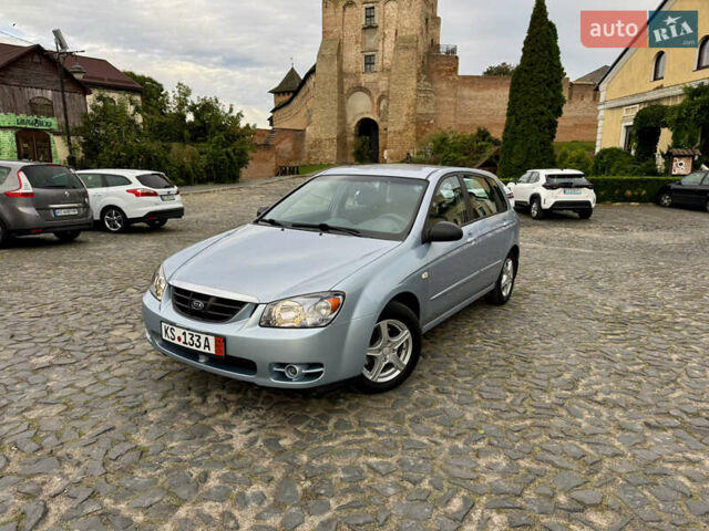 Серый Киа Черато, объемом двигателя 1.6 л и пробегом 133 тыс. км за 4900 $, фото 1 на Automoto.ua