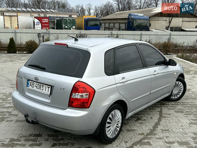 Серый Киа Черато, объемом двигателя 1.6 л и пробегом 177 тыс. км за 4000 $, фото 4 на Automoto.ua