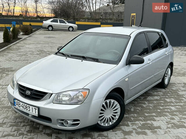Серый Киа Черато, объемом двигателя 1.6 л и пробегом 177 тыс. км за 4000 $, фото 9 на Automoto.ua
