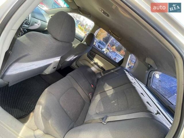 Сірий Кіа Черато, об'ємом двигуна 1.59 л та пробігом 280 тис. км за 3300 $, фото 2 на Automoto.ua