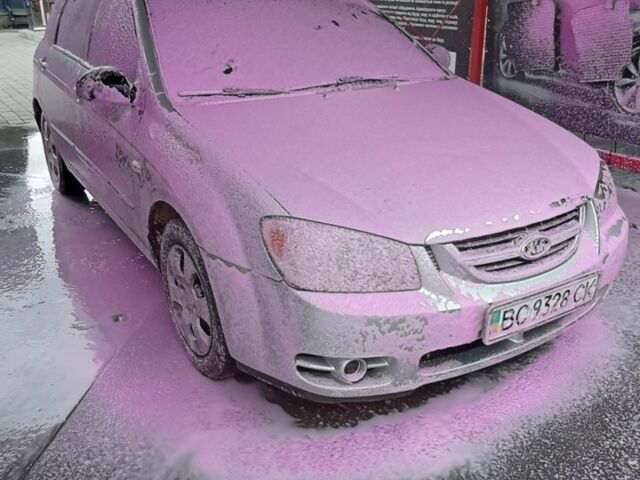 Серый Киа Черато, объемом двигателя 1.6 л и пробегом 250 тыс. км за 2750 $, фото 7 на Automoto.ua