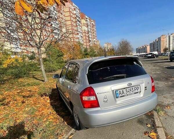 Сірий Кіа Черато, об'ємом двигуна 1.59 л та пробігом 280 тис. км за 3300 $, фото 3 на Automoto.ua