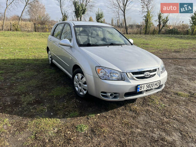 Серый Киа Черато, объемом двигателя 1.49 л и пробегом 257 тыс. км за 4400 $, фото 6 на Automoto.ua