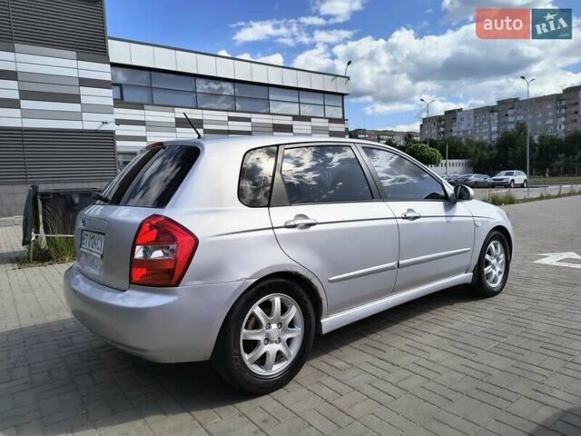 Серый Киа Черато, объемом двигателя 1.6 л и пробегом 256 тыс. км за 5200 $, фото 15 на Automoto.ua