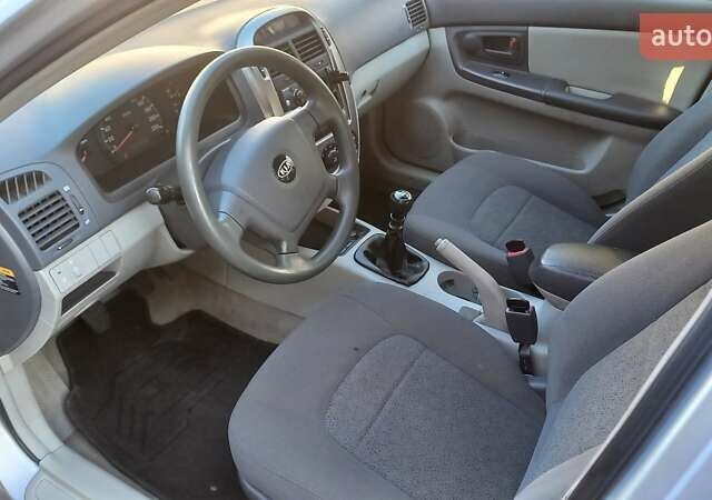 Киа Черато 2006 в Миргороде на Automoto.ua Серый Киа Черато, объемом двигателя 1.49 л и пробегом 250 тыс. км за 4500 $, фото 5 на Automoto.ua