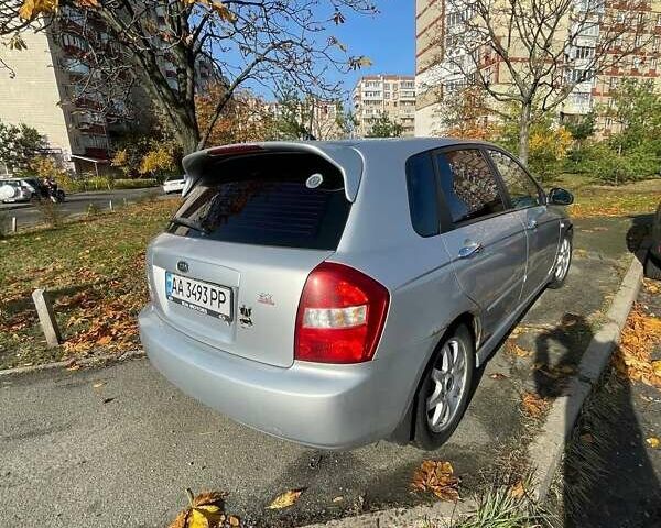 Сірий Кіа Черато, об'ємом двигуна 1.59 л та пробігом 280 тис. км за 3300 $, фото 8 на Automoto.ua