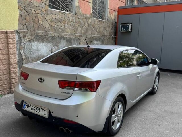 Серый Киа Черато, объемом двигателя 1.6 л и пробегом 208 тыс. км за 7850 $, фото 2 на Automoto.ua