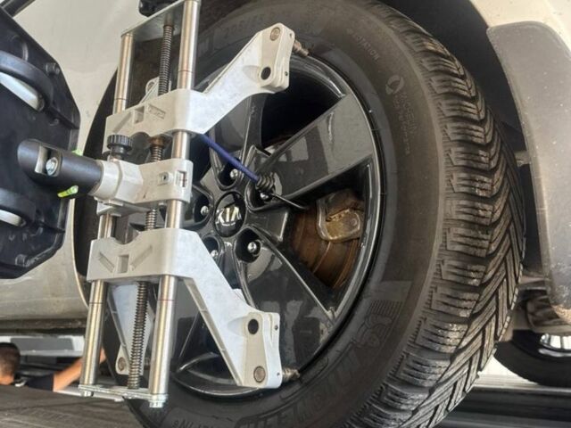 Серый Киа Черато, объемом двигателя 1.6 л и пробегом 208 тыс. км за 7850 $, фото 6 на Automoto.ua