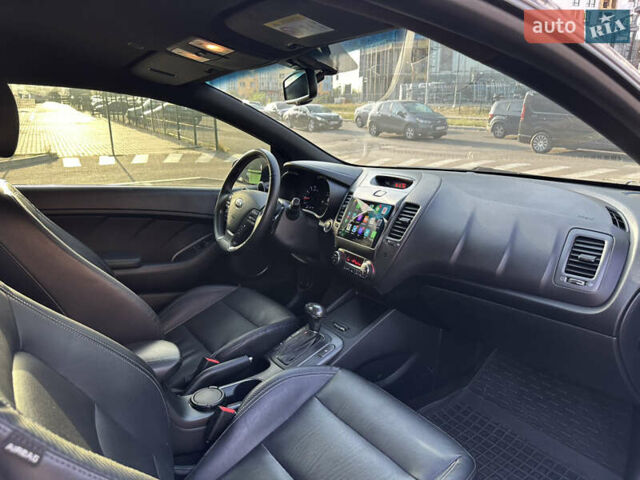 Серый Киа Черато, объемом двигателя 1.6 л и пробегом 135 тыс. км за 11000 $, фото 10 на Automoto.ua