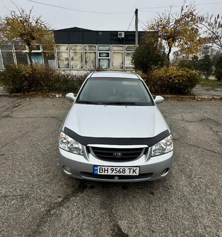 Серый Киа Черато, объемом двигателя 1.98 л и пробегом 166 тыс. км за 4099 $, фото 2 на Automoto.ua