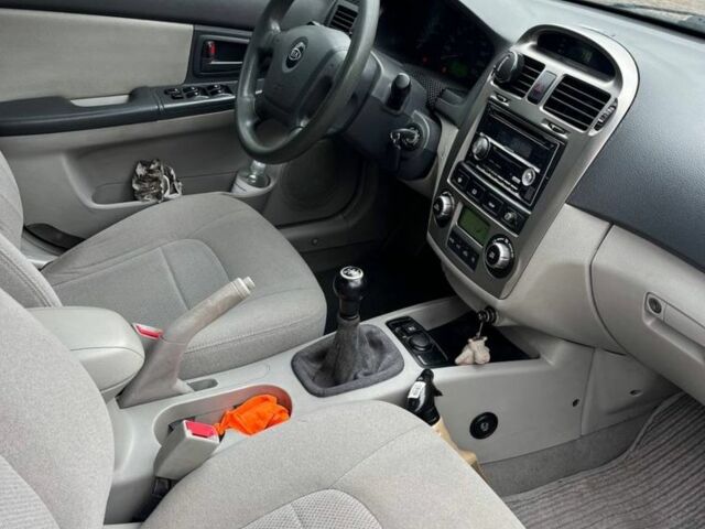 Серый Киа Черато, объемом двигателя 2 л и пробегом 3 тыс. км за 2700 $, фото 6 на Automoto.ua