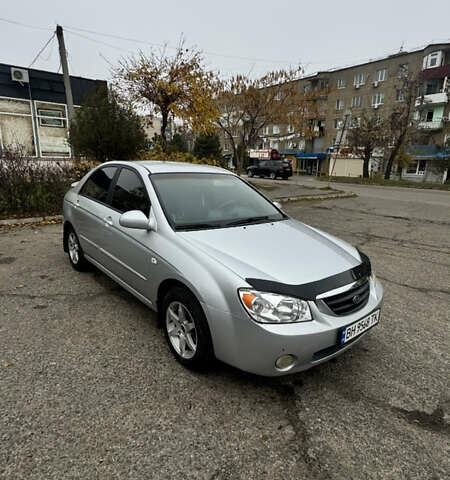 Серый Киа Черато, объемом двигателя 1.98 л и пробегом 166 тыс. км за 4099 $, фото 3 на Automoto.ua