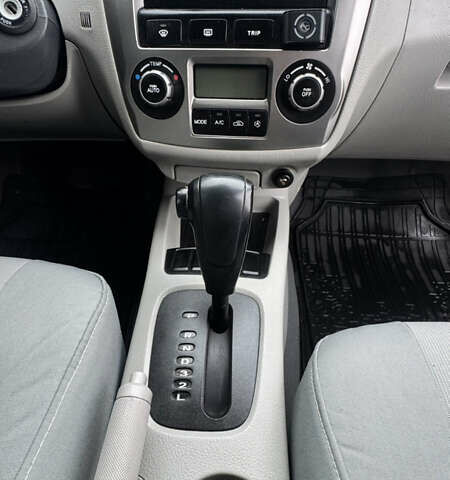 Серый Киа Черато, объемом двигателя 1.98 л и пробегом 166 тыс. км за 4099 $, фото 26 на Automoto.ua