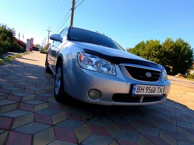 Киа Черато 2004 в Беляевке на Automoto.ua Серый Киа Черато, объемом двигателя 2 л и пробегом 164 тыс. км за 4400 $, фото 6 на Automoto.ua