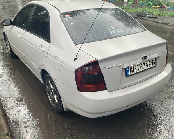 Серый Киа Черато, объемом двигателя 1.6 л и пробегом 303 тыс. км за 3500 $, фото 3 на Automoto.ua