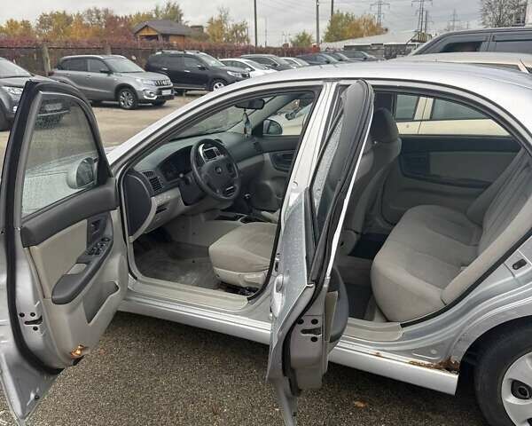 Серый Киа Черато, объемом двигателя 1.6 л и пробегом 178 тыс. км за 2900 $, фото 10 на Automoto.ua