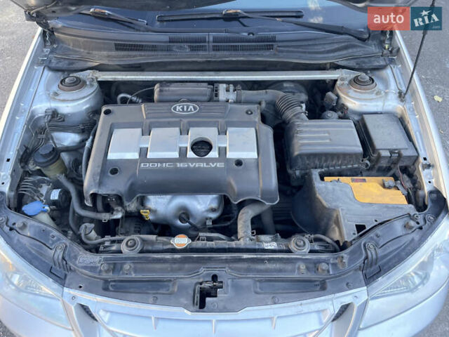 Серый Киа Черато, объемом двигателя 1.6 л и пробегом 178 тыс. км за 4500 $, фото 9 на Automoto.ua