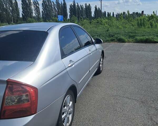 Серый Киа Черато, объемом двигателя 1.6 л и пробегом 253 тыс. км за 4350 $, фото 4 на Automoto.ua