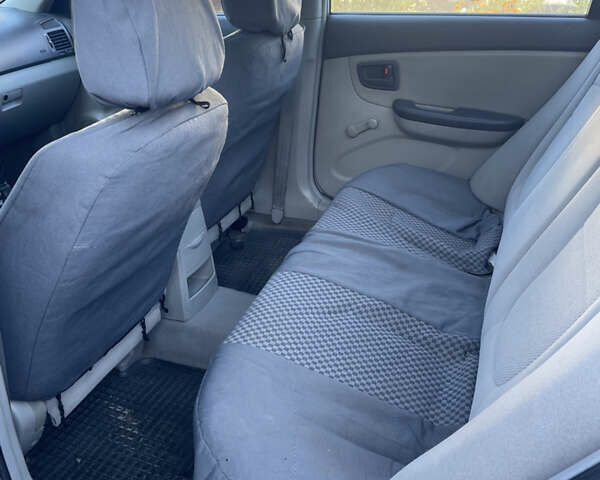 Серый Киа Черато, объемом двигателя 1.6 л и пробегом 178 тыс. км за 4500 $, фото 8 на Automoto.ua