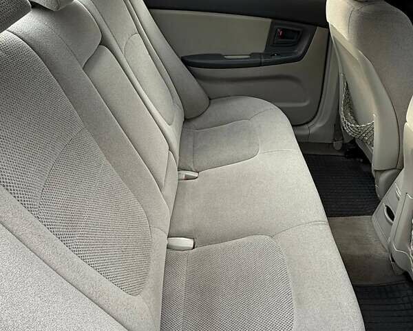 Серый Киа Черато, объемом двигателя 1.6 л и пробегом 178 тыс. км за 2900 $, фото 5 на Automoto.ua