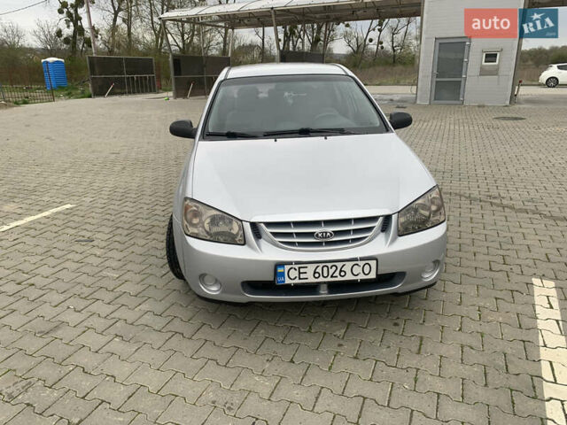 Серый Киа Черато, объемом двигателя 1.59 л и пробегом 240 тыс. км за 4500 $, фото 1 на Automoto.ua