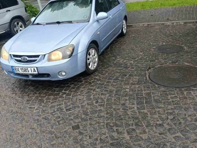 Серый Киа Черато, объемом двигателя 2 л и пробегом 230 тыс. км за 3000 $, фото 7 на Automoto.ua