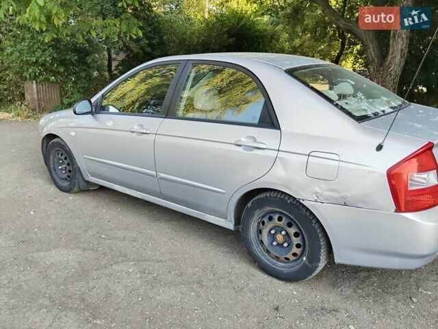 Серый Киа Черато, объемом двигателя 1.6 л и пробегом 89 тыс. км за 2800 $, фото 3 на Automoto.ua