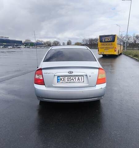 Кіа Черато 2006 у Дніпро (Дніпропетровську) на Automoto.ua Сірий Кіа Черато, об'ємом двигуна 1.6 л та пробігом 243 тис. км за 3700 $, фото 4 на Automoto.ua