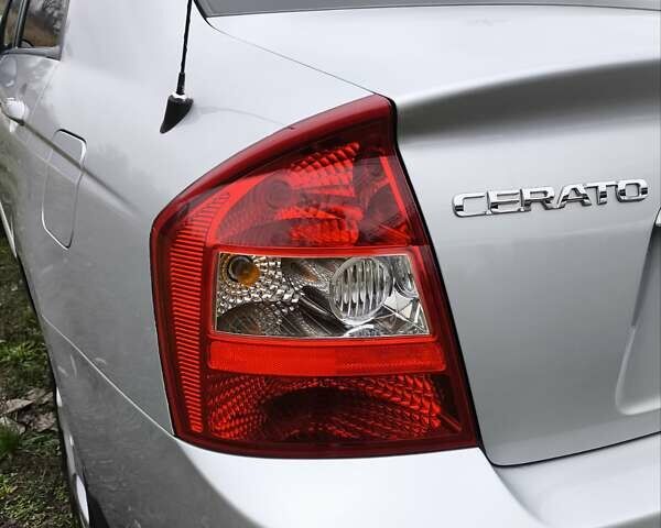 Сірий Кіа Черато, об'ємом двигуна 1.6 л та пробігом 45 тис. км за 6999 $, фото 25 на Automoto.ua