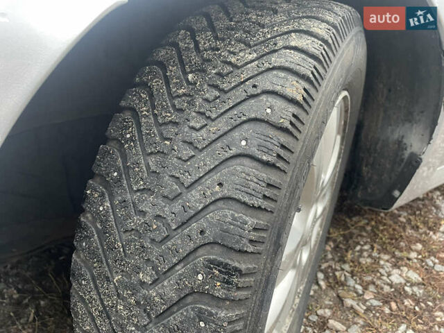 Киа Черато 2006 в Харькове на Automoto.ua Серый Киа Черато, объемом двигателя 1.6 л и пробегом 238 тыс. км за 5400 $, фото 6 на Automoto.ua