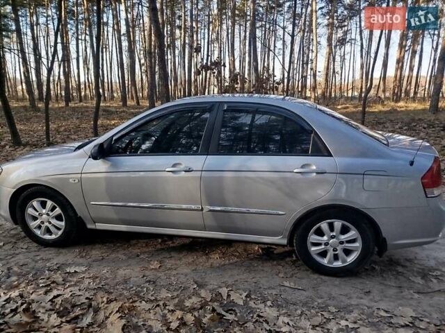 Сірий Кіа Черато, об'ємом двигуна 1.59 л та пробігом 160 тис. км за 4400 $, фото 6 на Automoto.ua
