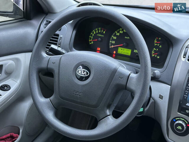 Серый Киа Черато, объемом двигателя 1.98 л и пробегом 213 тыс. км за 4900 $, фото 23 на Automoto.ua
