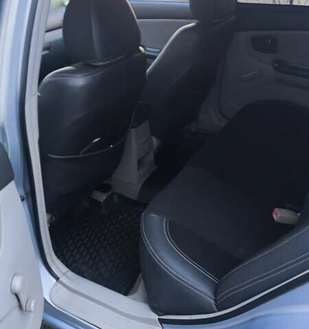 Кіа Черато 2006 у Дніпро (Дніпропетровську) на Automoto.ua Сірий Кіа Черато, об'ємом двигуна 1.6 л та пробігом 243 тис. км за 3700 $, фото 12 на Automoto.ua