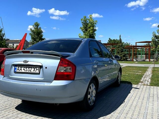 Серый Киа Черато, объемом двигателя 1.6 л и пробегом 235 тыс. км за 3700 $, фото 4 на Automoto.ua
