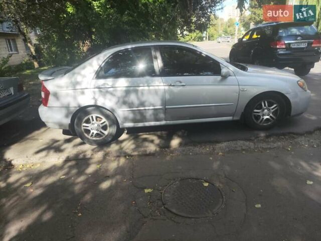 Серый Киа Черато, объемом двигателя 2 л и пробегом 262 тыс. км за 2700 $, фото 3 на Automoto.ua