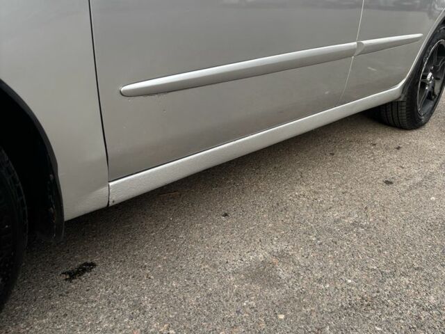 Серый Киа Черато, объемом двигателя 1.6 л и пробегом 320 тыс. км за 4300 $, фото 11 на Automoto.ua