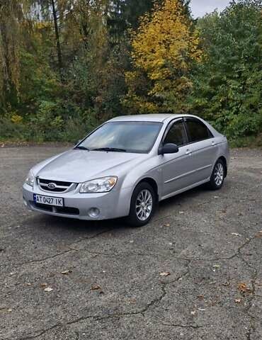 Сірий Кіа Черато, об'ємом двигуна 1.6 л та пробігом 259 тис. км за 4000 $, фото 2 на Automoto.ua