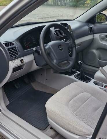 Сірий Кіа Черато, об'ємом двигуна 1.6 л та пробігом 259 тис. км за 4000 $, фото 3 на Automoto.ua