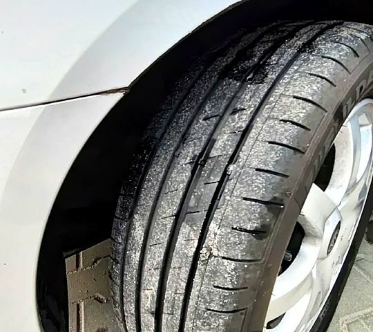 Сірий Кіа Черато, об'ємом двигуна 1.6 л та пробігом 40 тис. км за 5000 $, фото 12 на Automoto.ua