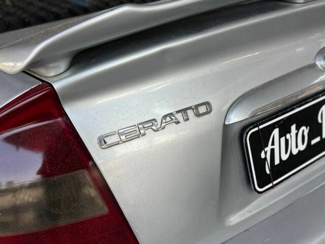 Серый Киа Черато, объемом двигателя 0 л и пробегом 274 тыс. км за 3400 $, фото 5 на Automoto.ua