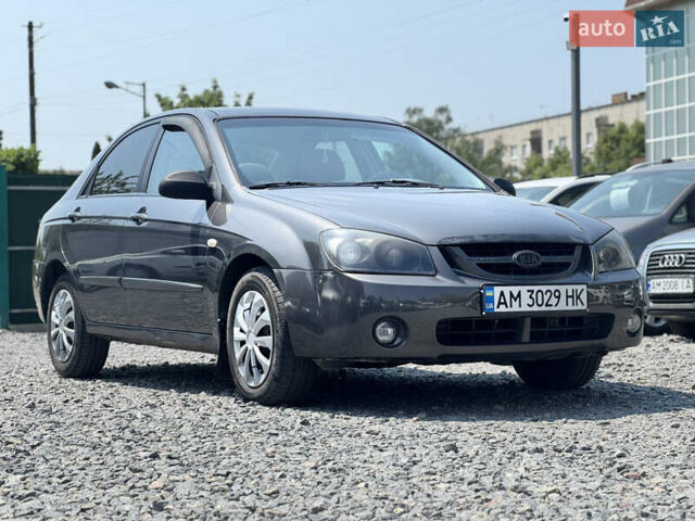 Серый Киа Черато, объемом двигателя 1.59 л и пробегом 244 тыс. км за 3400 $, фото 2 на Automoto.ua