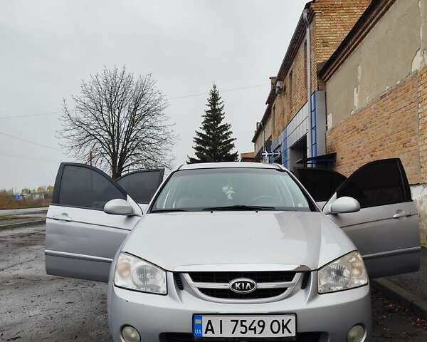 Серый Киа Черато, объемом двигателя 1.6 л и пробегом 200 тыс. км за 3550 $, фото 5 на Automoto.ua