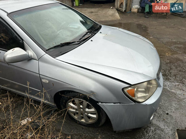 Сірий Кіа Черато, об'ємом двигуна 2 л та пробігом 280 тис. км за 2300 $, фото 8 на Automoto.ua