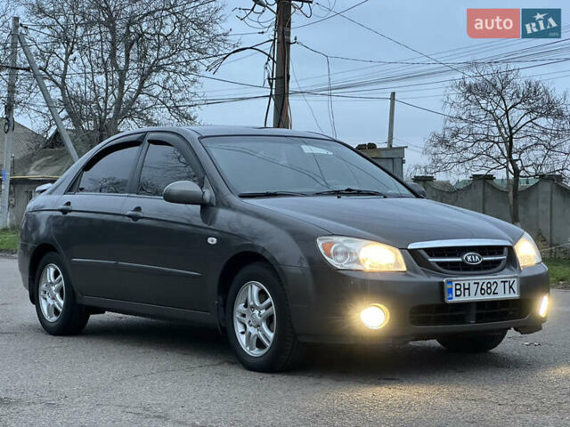 Серый Киа Черато, объемом двигателя 1.98 л и пробегом 213 тыс. км за 4900 $, фото 2 на Automoto.ua