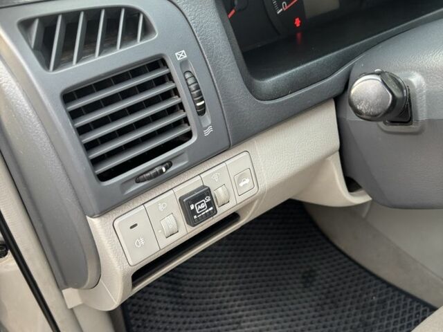 Серый Киа Черато, объемом двигателя 1.6 л и пробегом 320 тыс. км за 4300 $, фото 2 на Automoto.ua